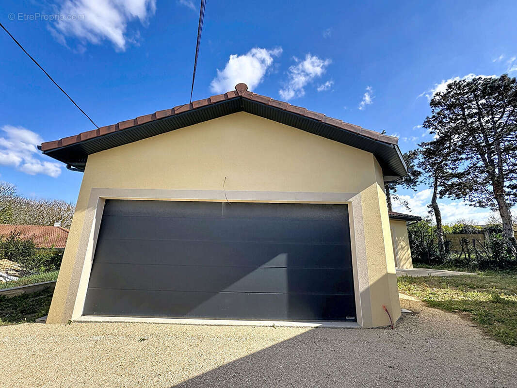 Maison à VILLEFONTAINE