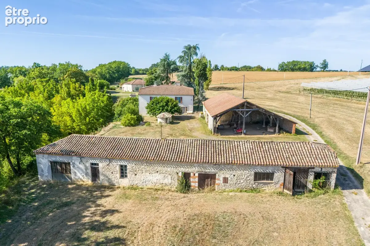 Propriété de campagne avec dépendances - photo 2