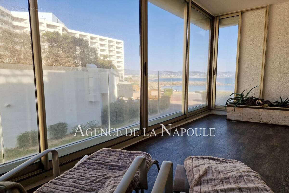 Appartement à MANDELIEU-LA-NAPOULE