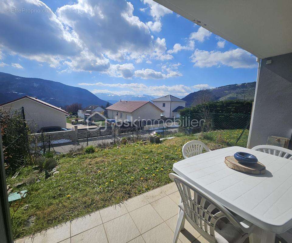 Appartement à LA MOTTE-D'AVEILLANS