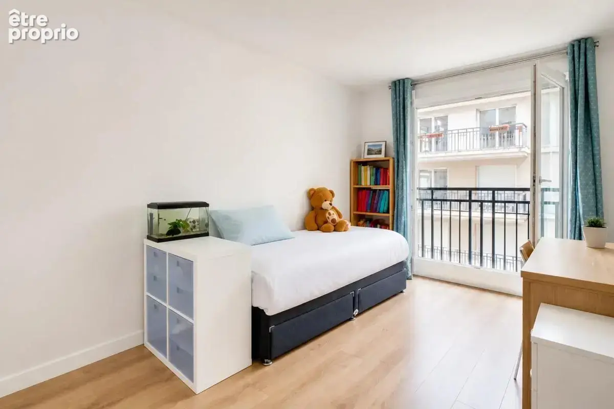 92800 - puteaux - front de seine - 4 pieces -3 chambres - balcon - photo 11
