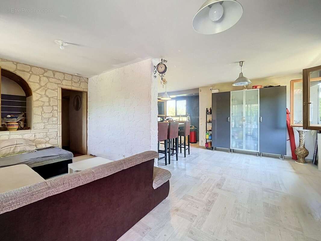 Maison 189 m² à Saint-Romans  - photo 9