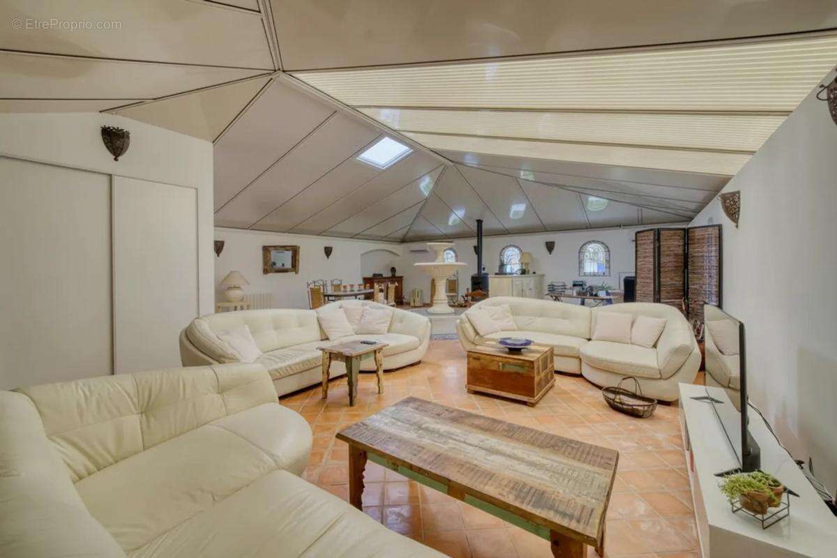 Maison à SAINT-JUST-LUZAC