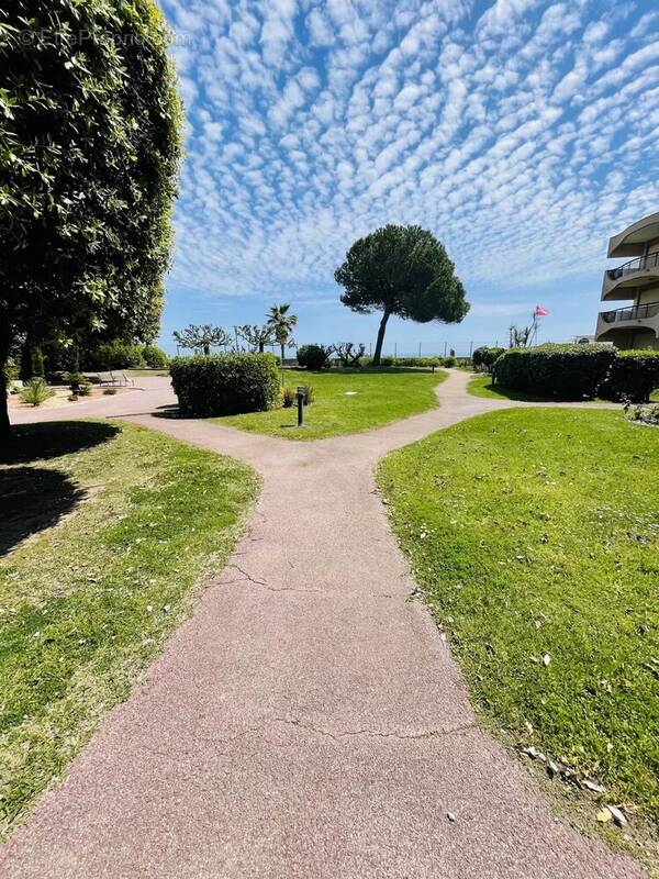 Appartement à VILLENEUVE-LOUBET