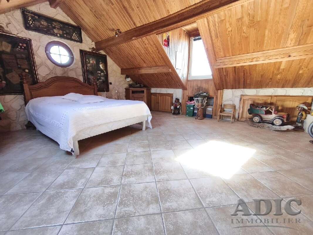 Maison 147 m² à Saint-Pathus  - photo 10