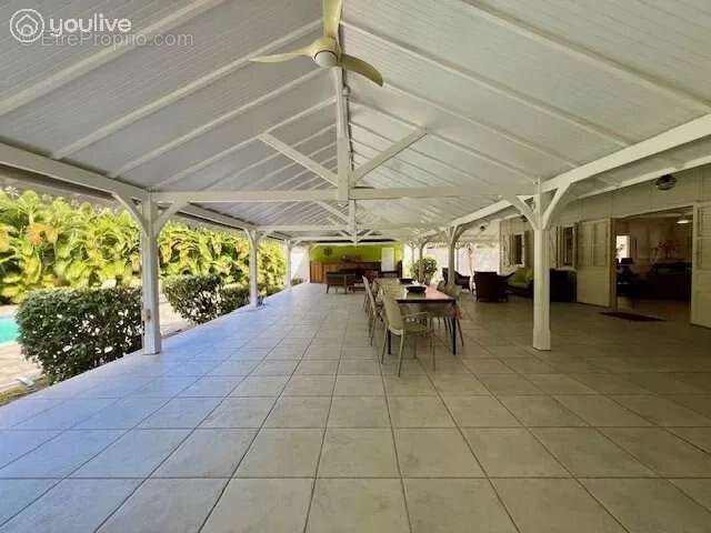 Maison à SAINTE-ANNE