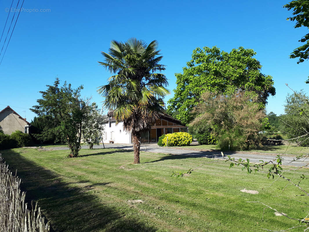 Maison à LES ORMES
