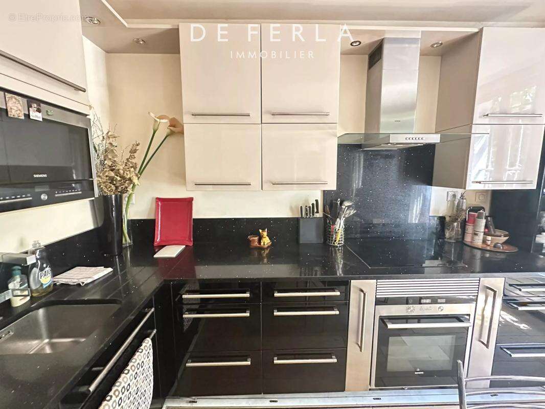 Appartement à PARIS-14E
