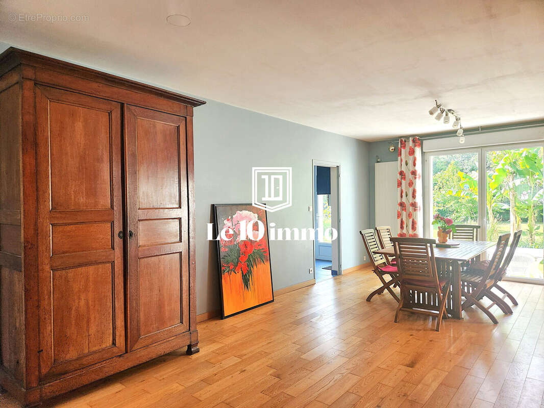 Salle à manger - Maison à SAINT-SEBASTIEN-SUR-LOIRE