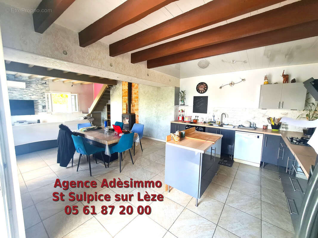 Maison à LEZAT-SUR-LEZE