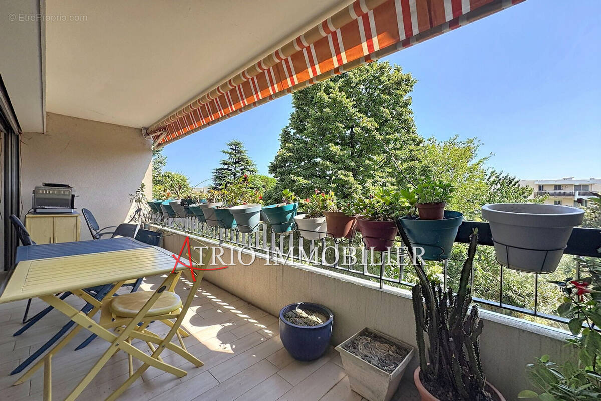 Appartement à VILLENEUVE-LOUBET