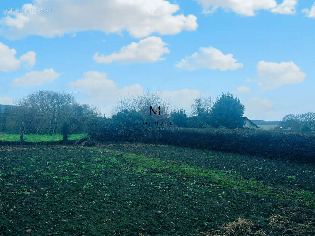Maison à LIGNIERES-ORGERES