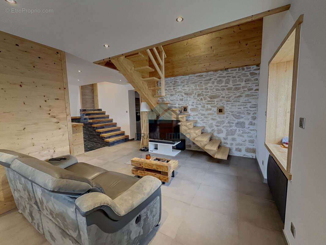 Appartement à CHARQUEMONT