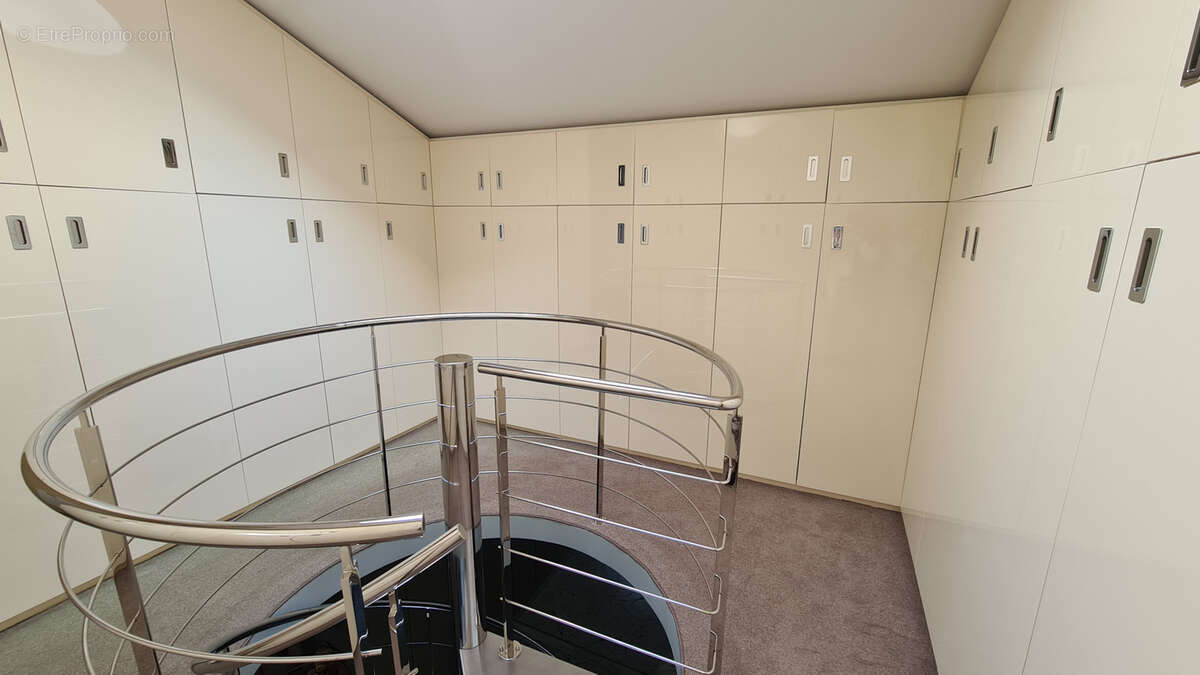 Maison 450 m² à Antibes  - photo 30