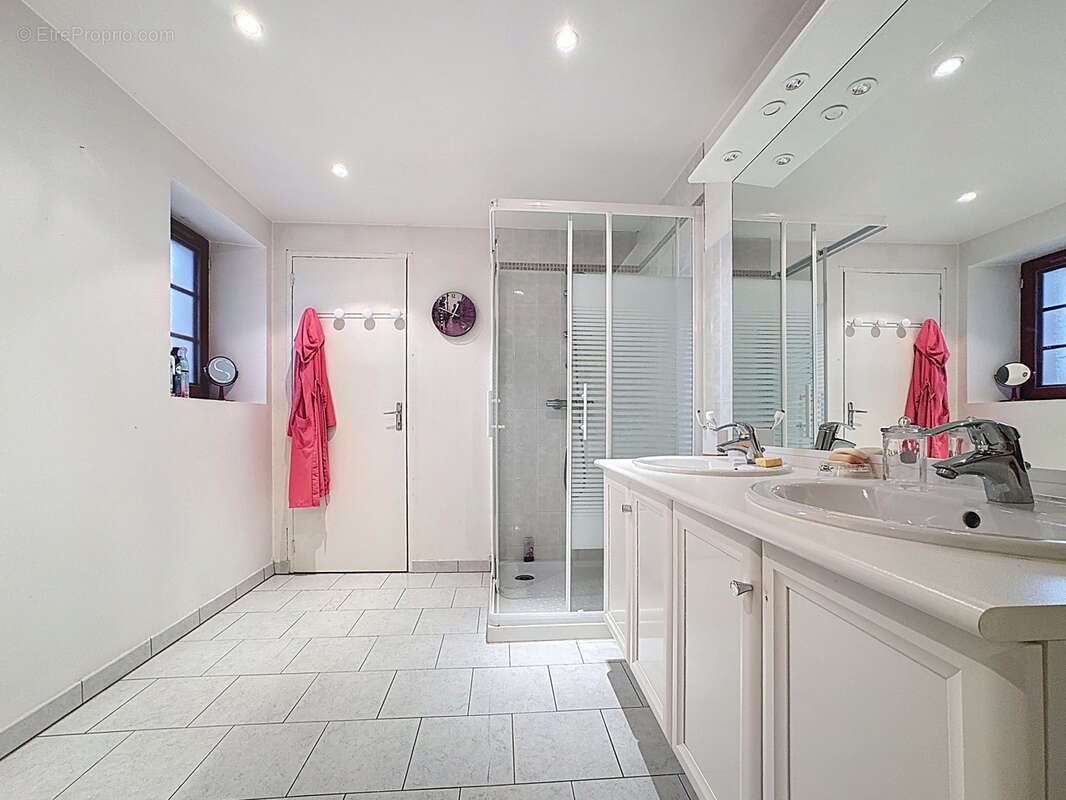 Maison à MONTMIRAIL