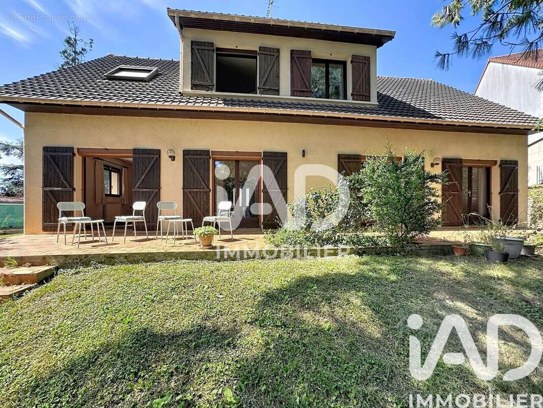 Photo 3 - Maison à SAINT-GERMAIN-LES-CORBEIL