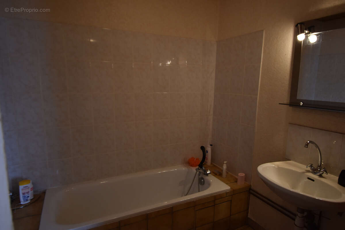 Maison à CHAMPROND-EN-GATINE