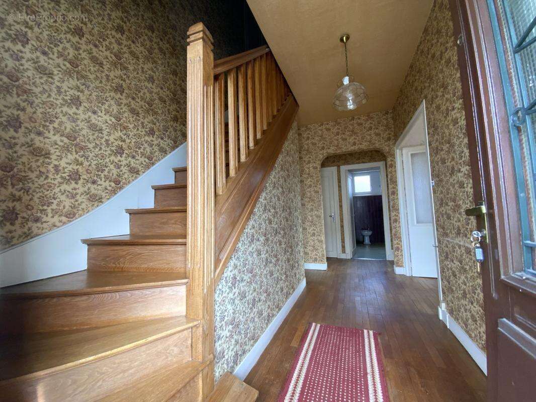 Maison à SAINT-JUNIEN