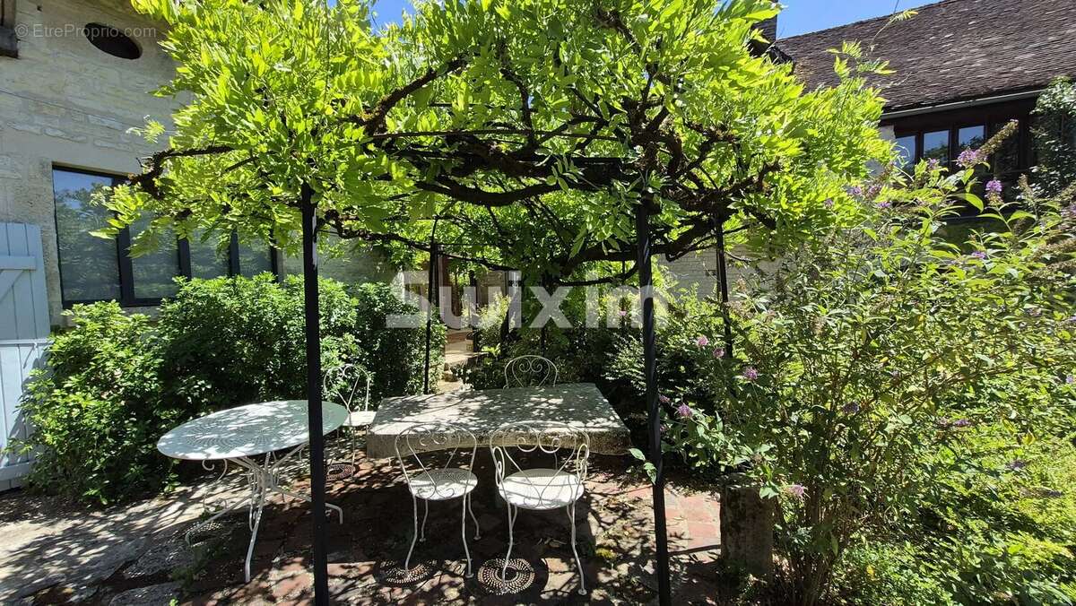 Deux Maisons de caractère réunies par une véranda de 60 m² - photo 14