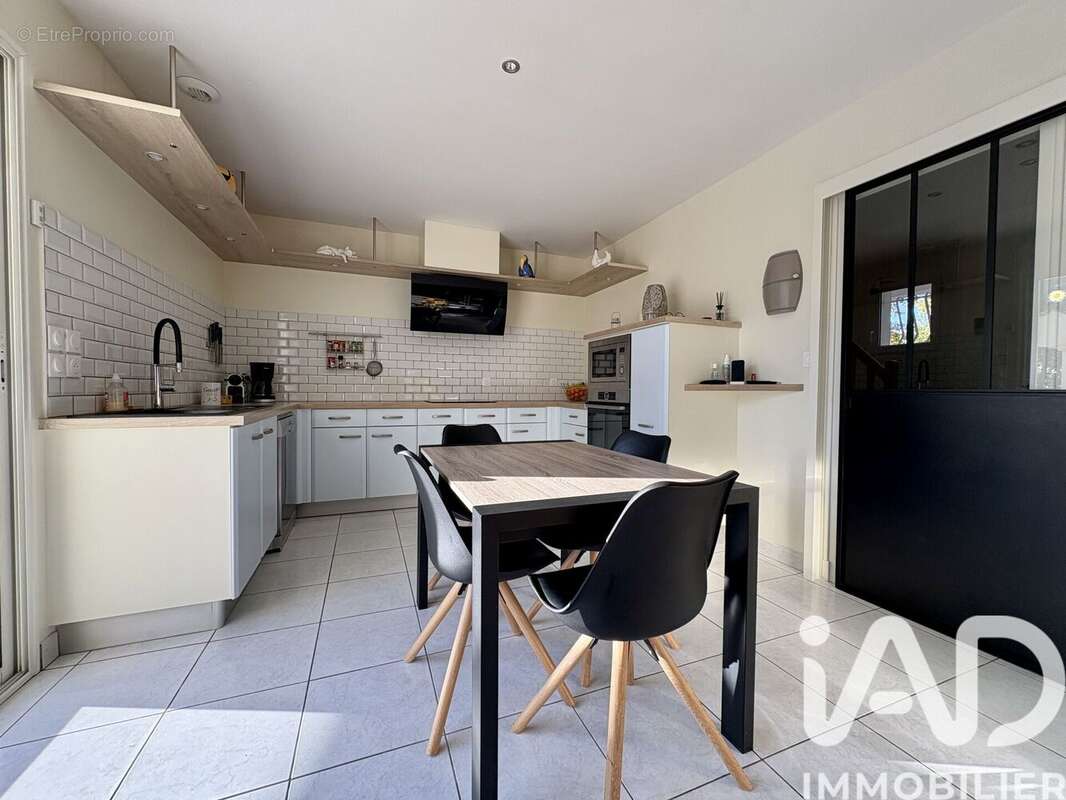 Photo 6 - Maison à BREUILLET