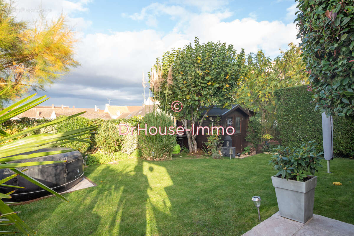 Maison à ECQUEVILLY