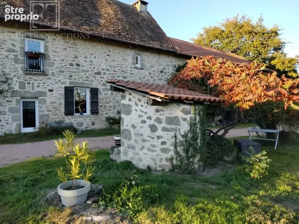 Maison de caractère sur 8175 m² - photo 4