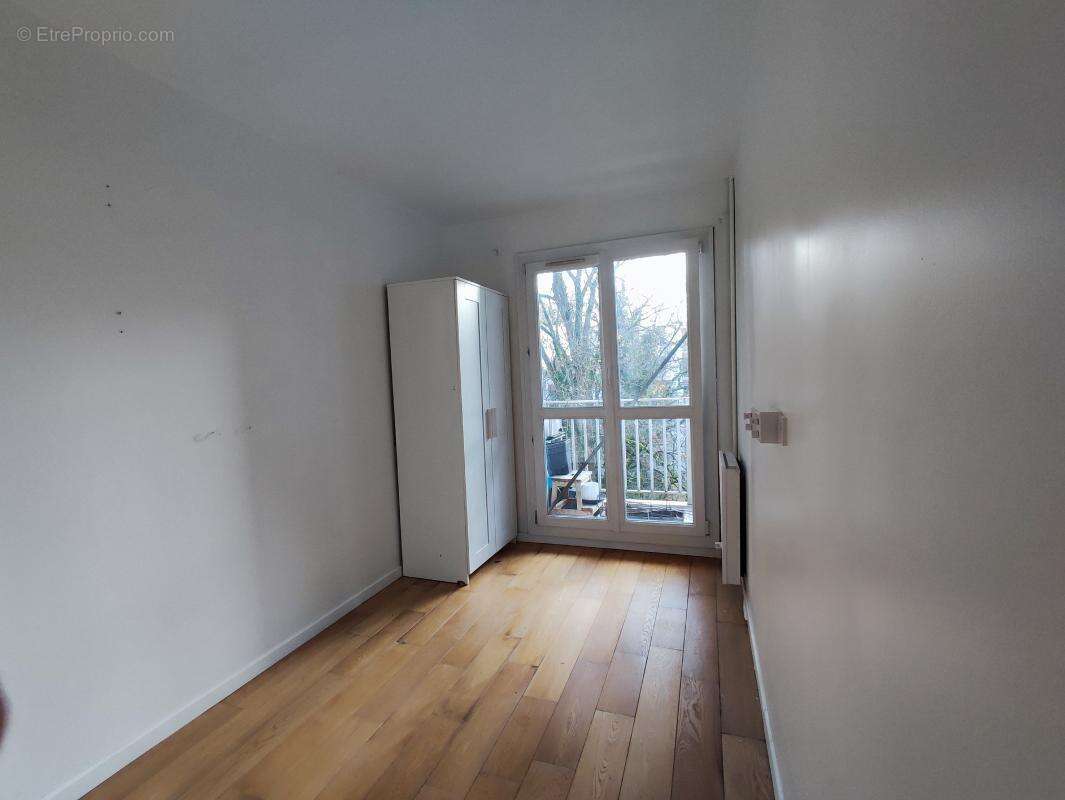 Appartement à LES ULIS