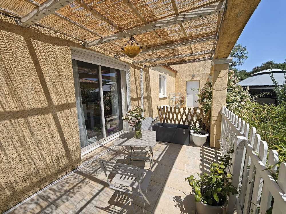 Maison à CEYRAS