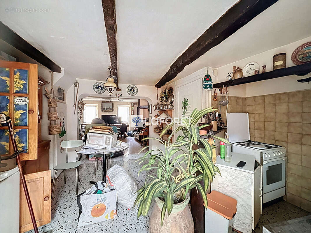 Appartement à CASTELLAR