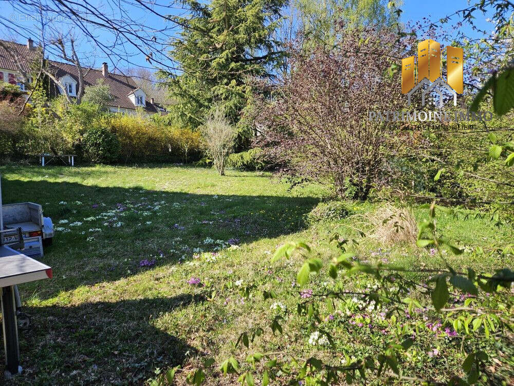 Maison à CHAMPAGNE-SUR-OISE