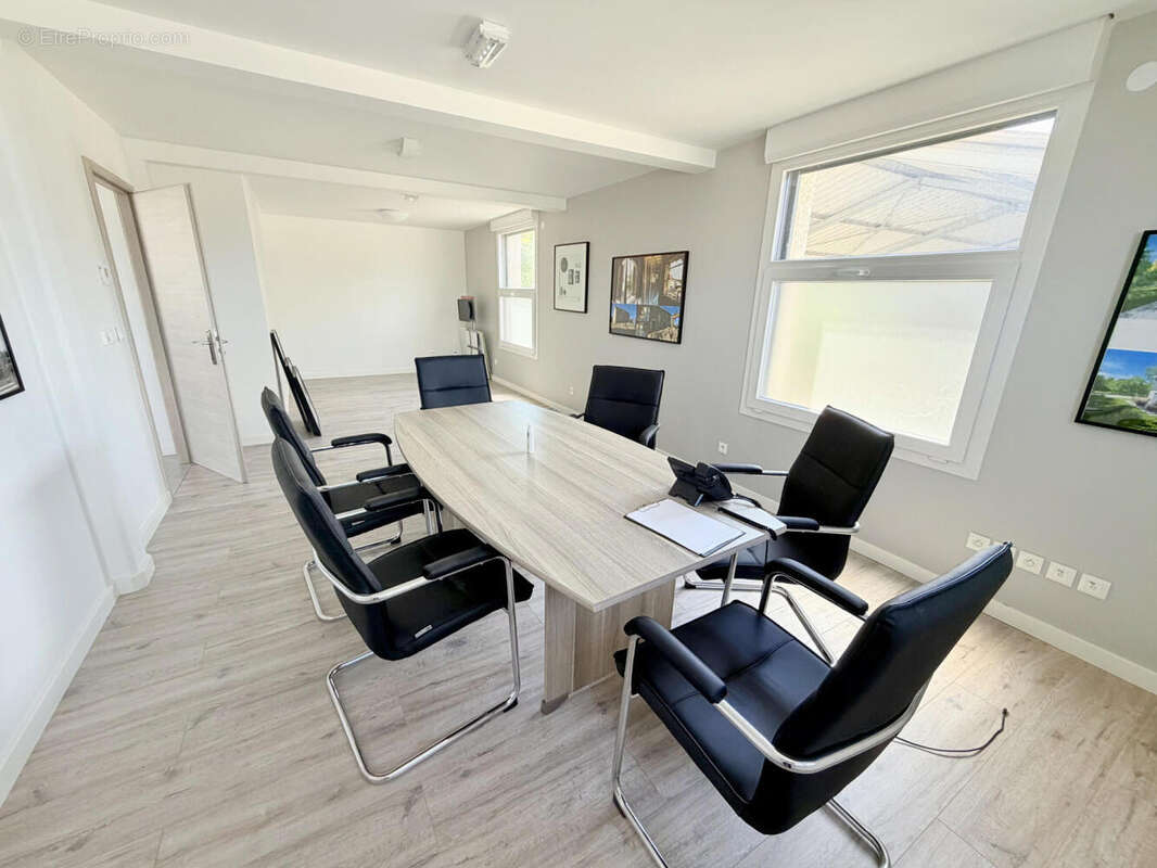 salle de réunion - Commerce à VULBENS