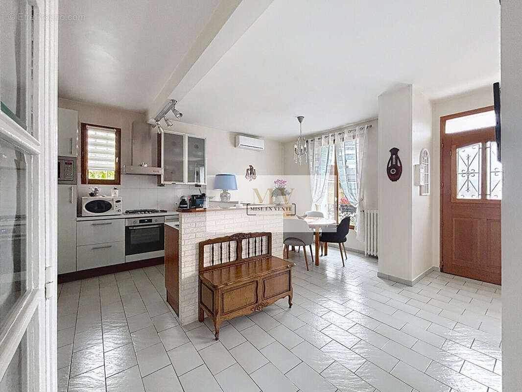 Maison à LE PERREUX-SUR-MARNE