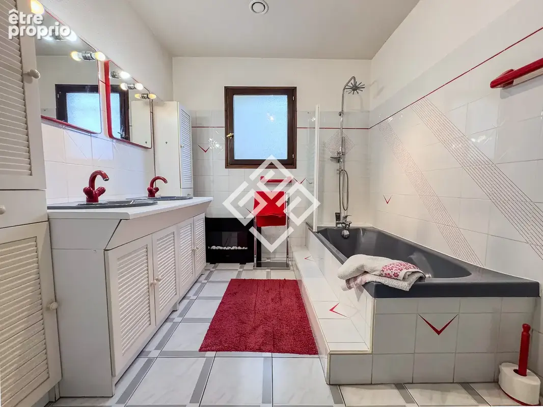 CLAUDIA   Maison de 160 m2 avec piscine - photo 8