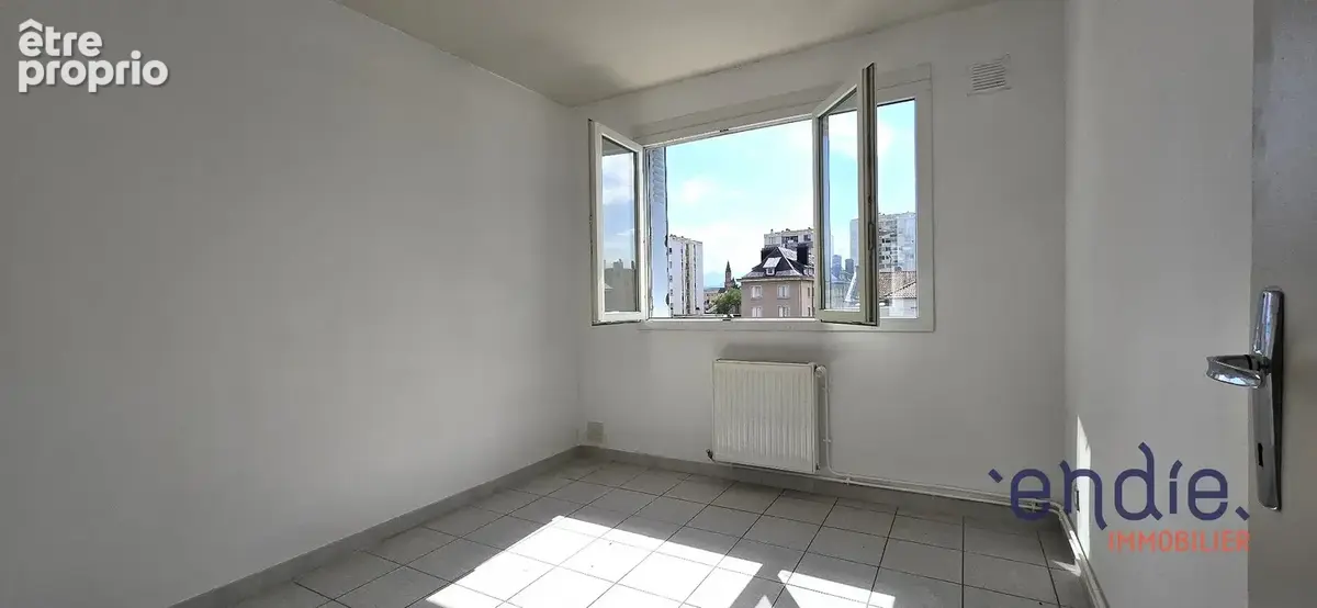 Appartement 3 pièces + bureau 63 m² Tarbes - photo 6