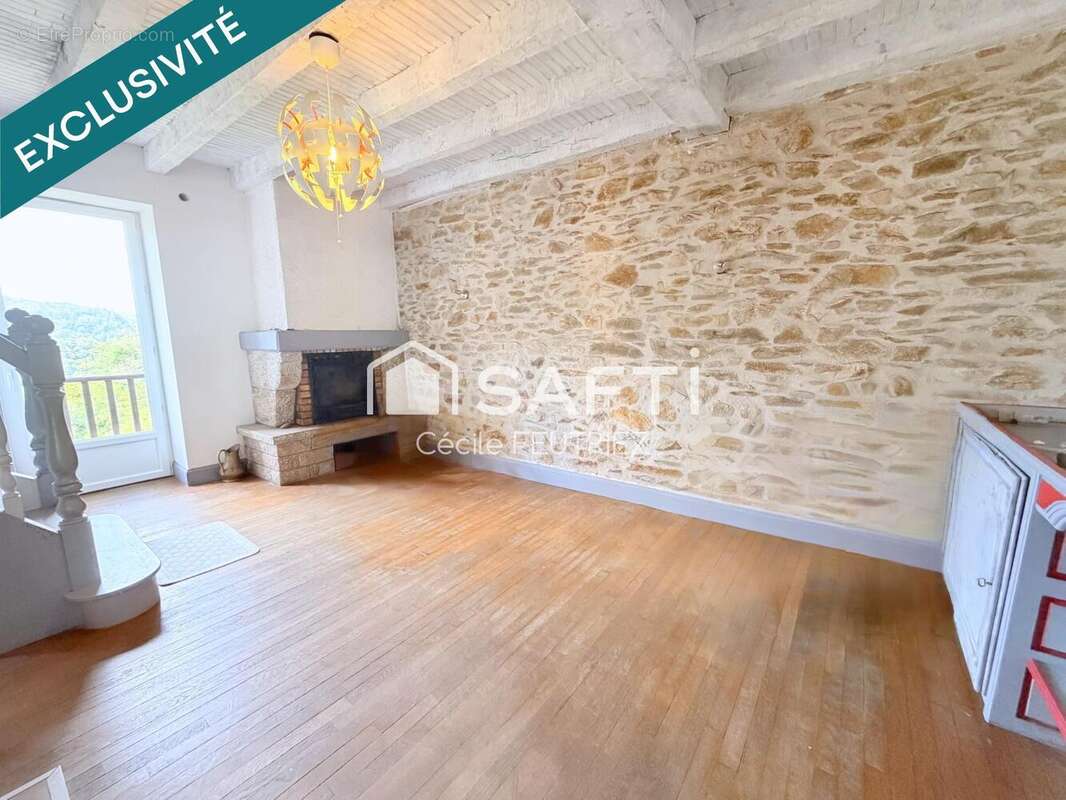 Photo 2 - Maison à CORNIL