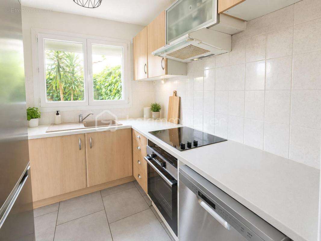 Appartement à LA VALETTE-DU-VAR