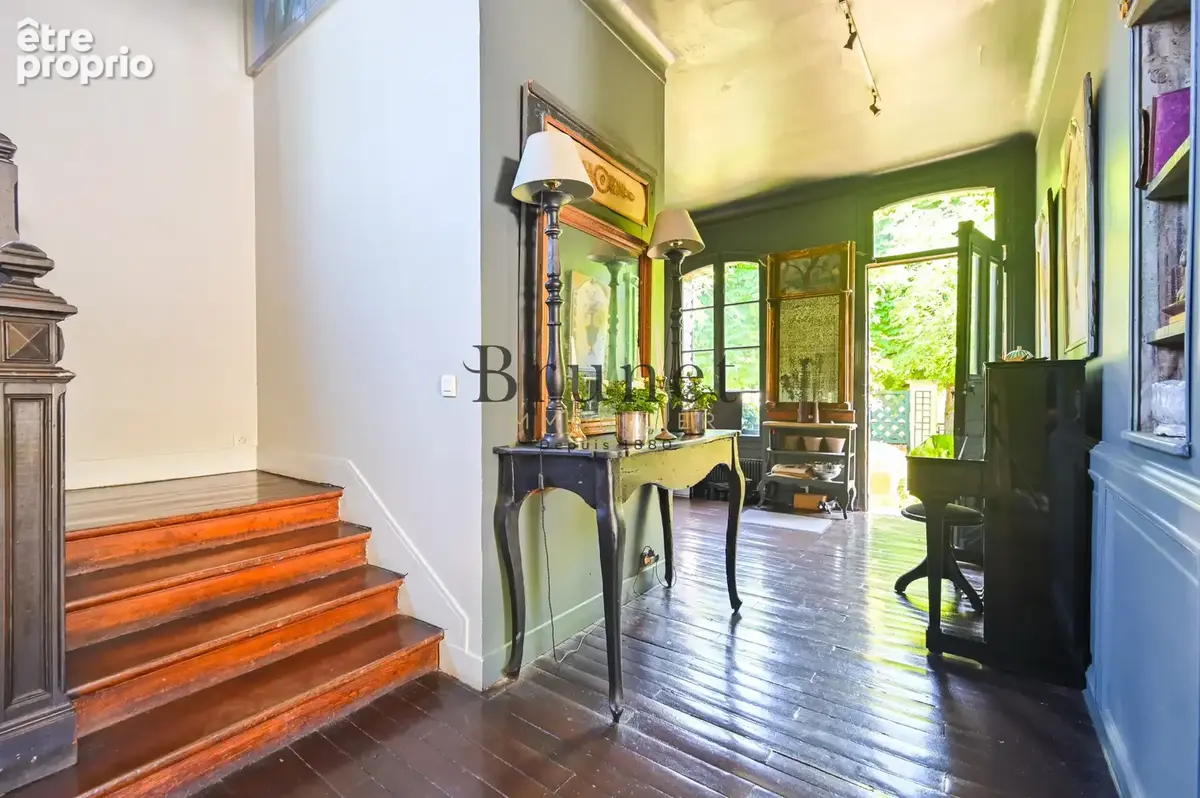 Propriete d'exception - la varenne saint hilaire - photo 2