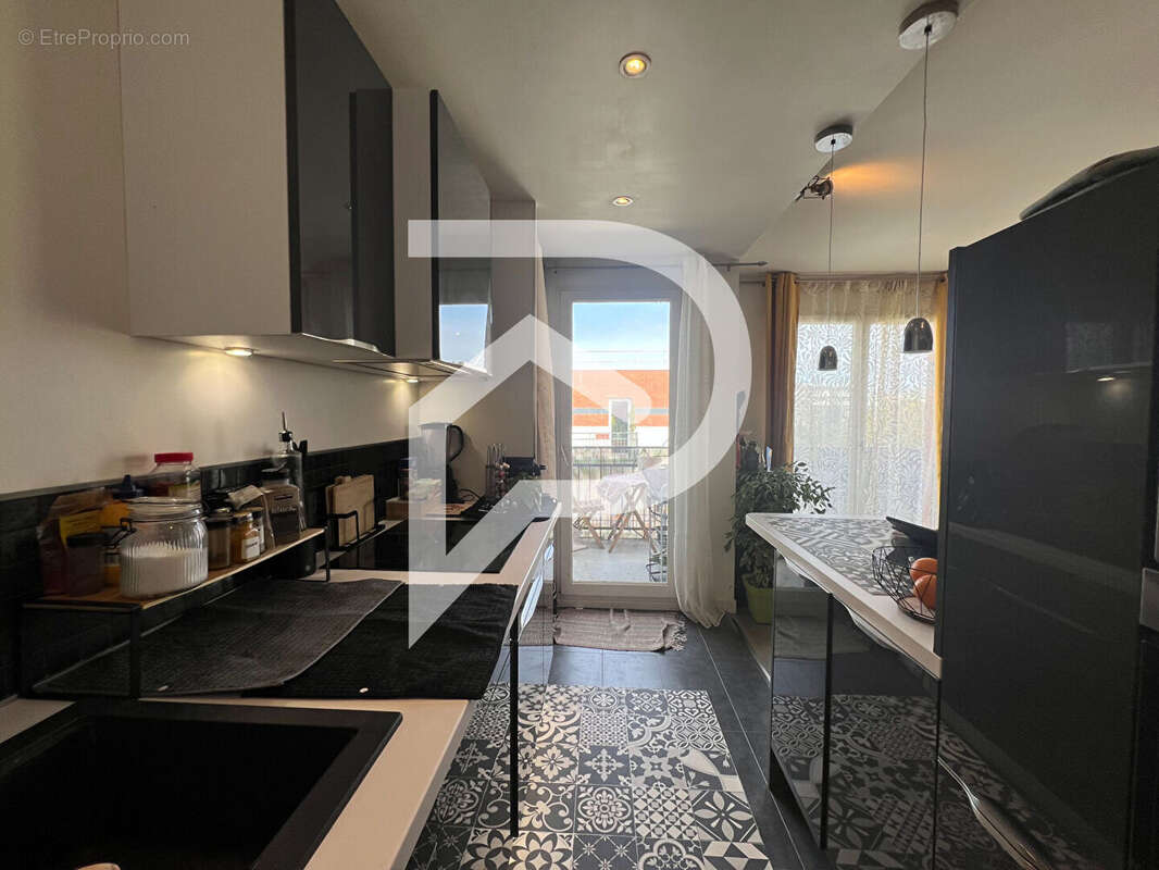 Appartement à MONTIGNY-LE-BRETONNEUX