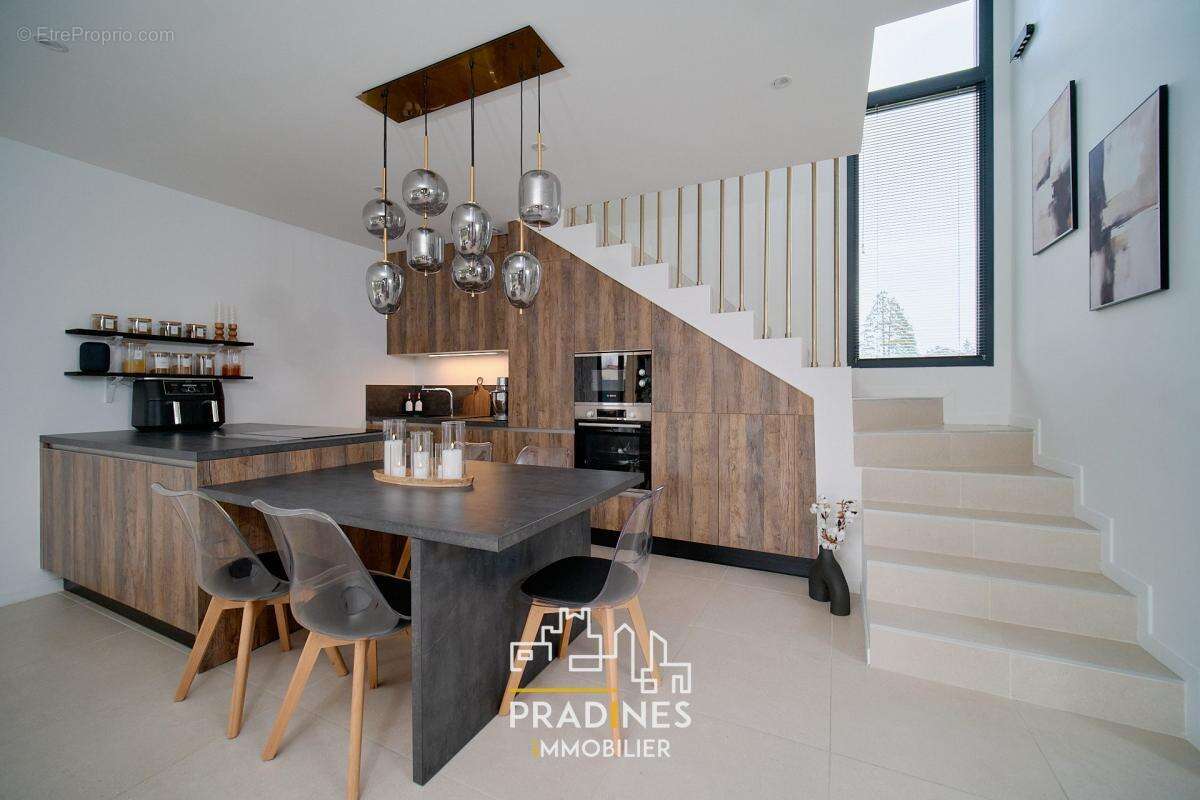 Maison à CHONAS-L&#039;AMBALLAN