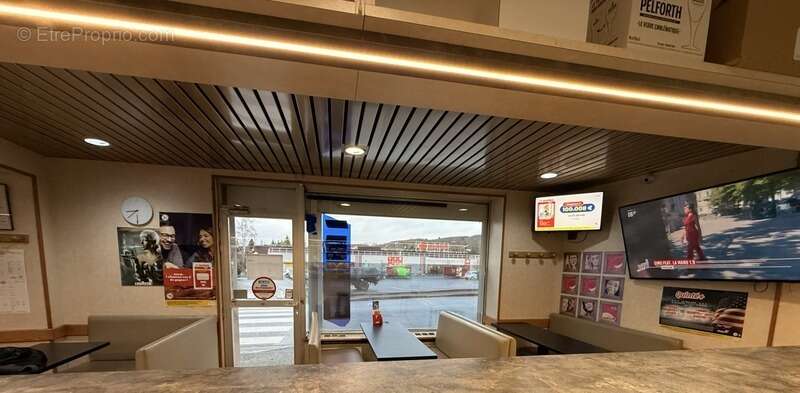 Commerce à DESERTINES