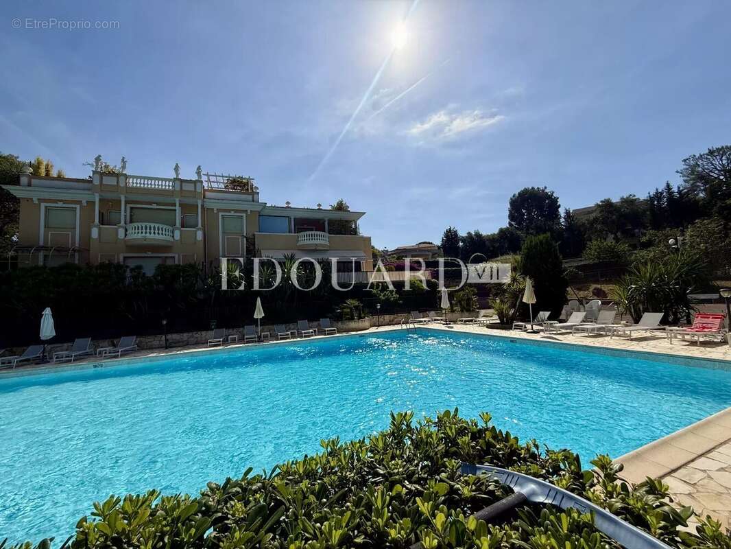 Appartement à ROQUEBRUNE-CAP-MARTIN