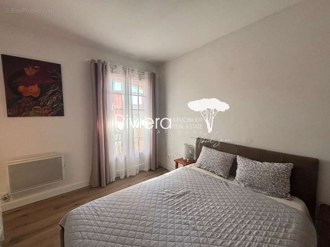 LA CROIX VALMER - Appartement 2 piéces avec parking - Réside - photo 4