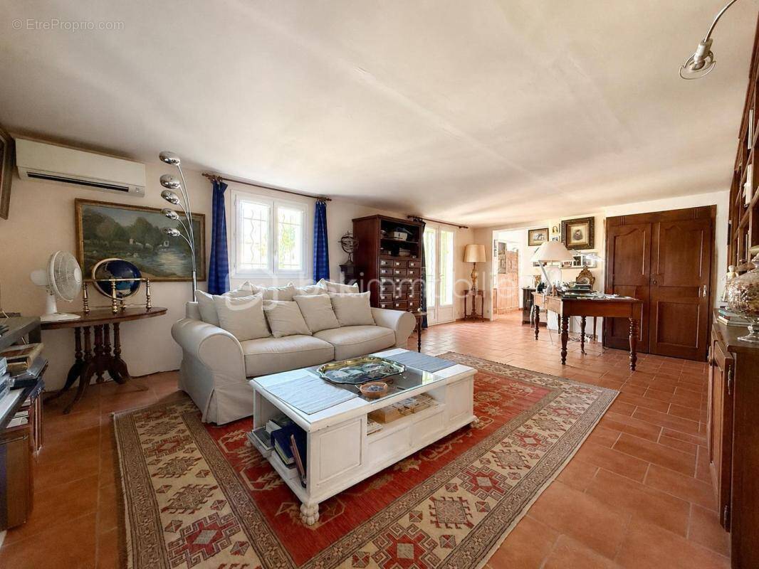 Maison à MONTADY