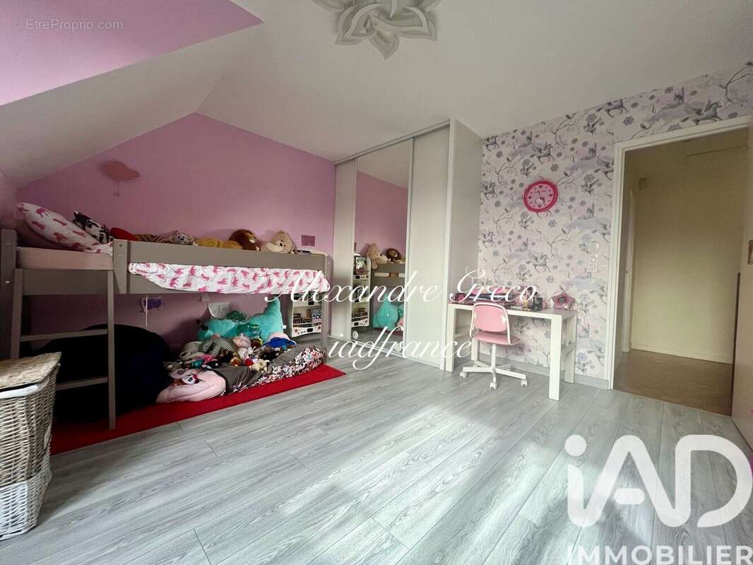 Maison 190 m² à Taverny  - photo 5