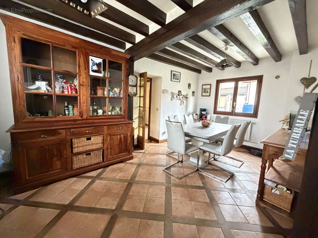 Maison à HOUDAN