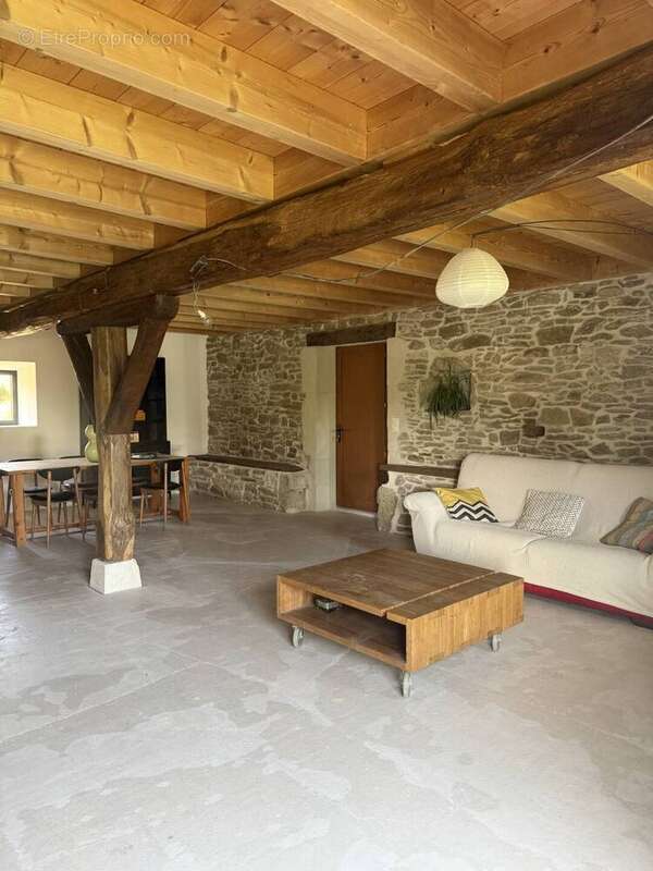 Maison à MASSINGY