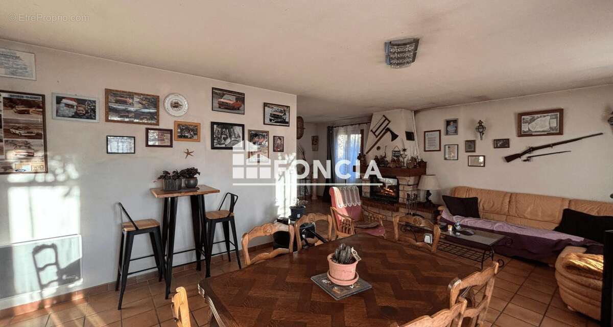 Maison à L&#039;ESCALE