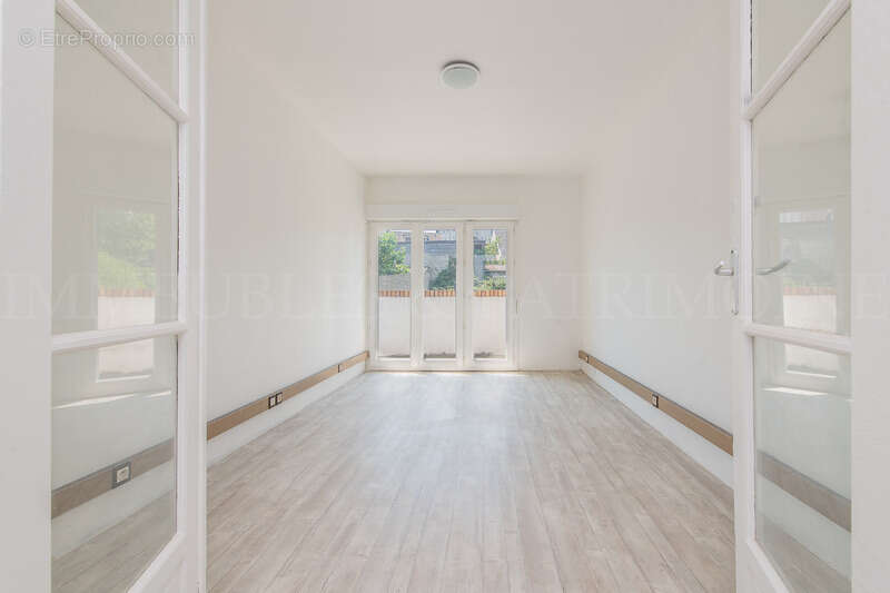 IMMEUBLE avec local commercial + appartement à vendre BONNEUIL SUR MARNE (94) - photo 32