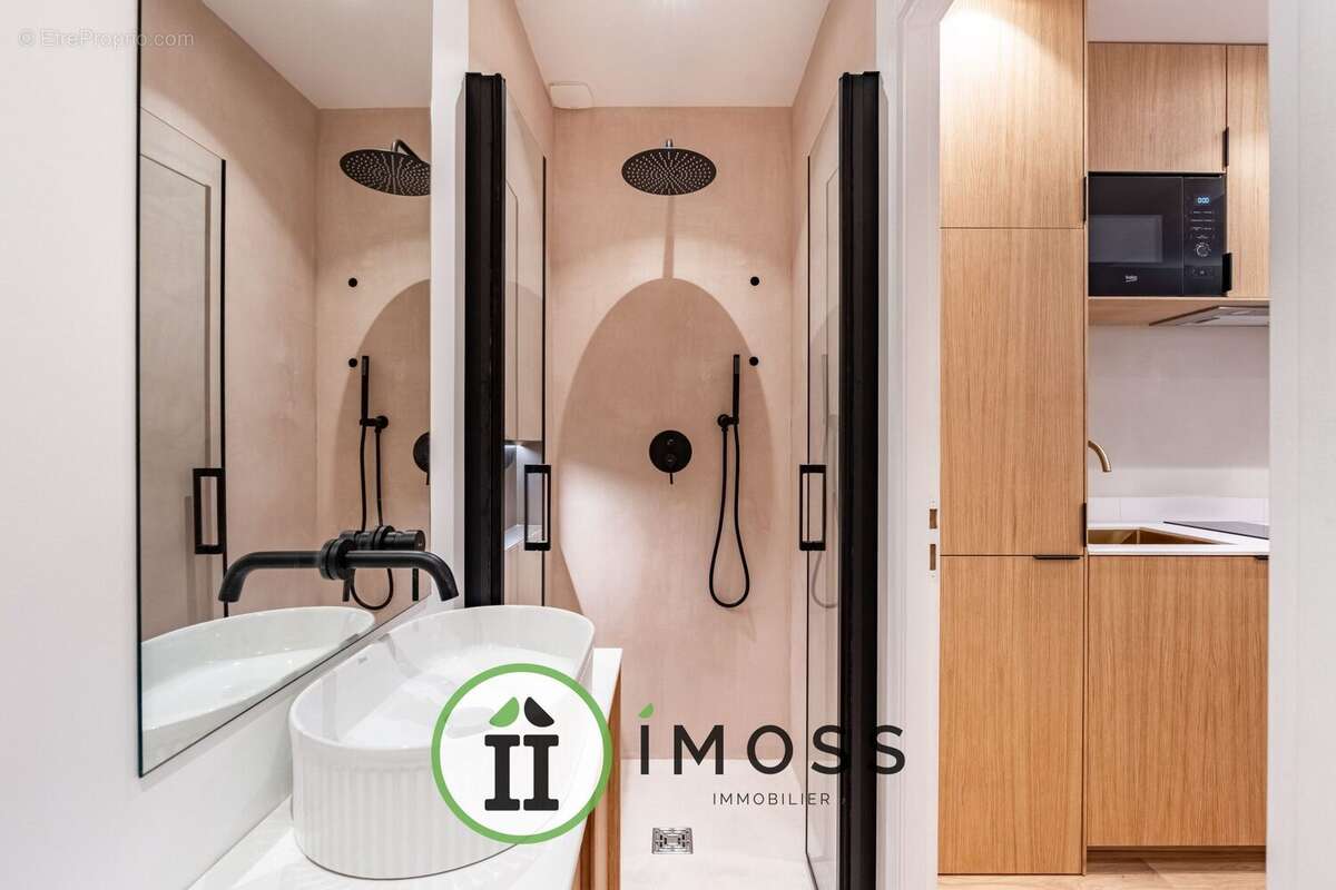 Appartement à PARIS-18E