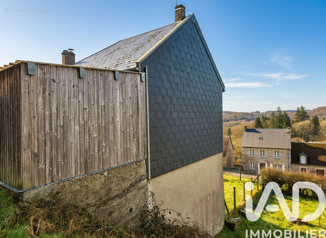 Photo 3 - Maison à PEYRELEVADE